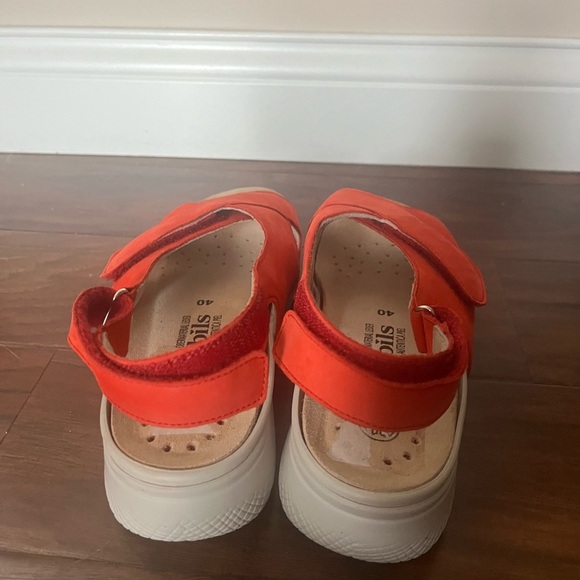 Moblis Ergonomic by Mephisito-NWOT Size 40 Euro/ US Size 10. - Picture 7 of 10